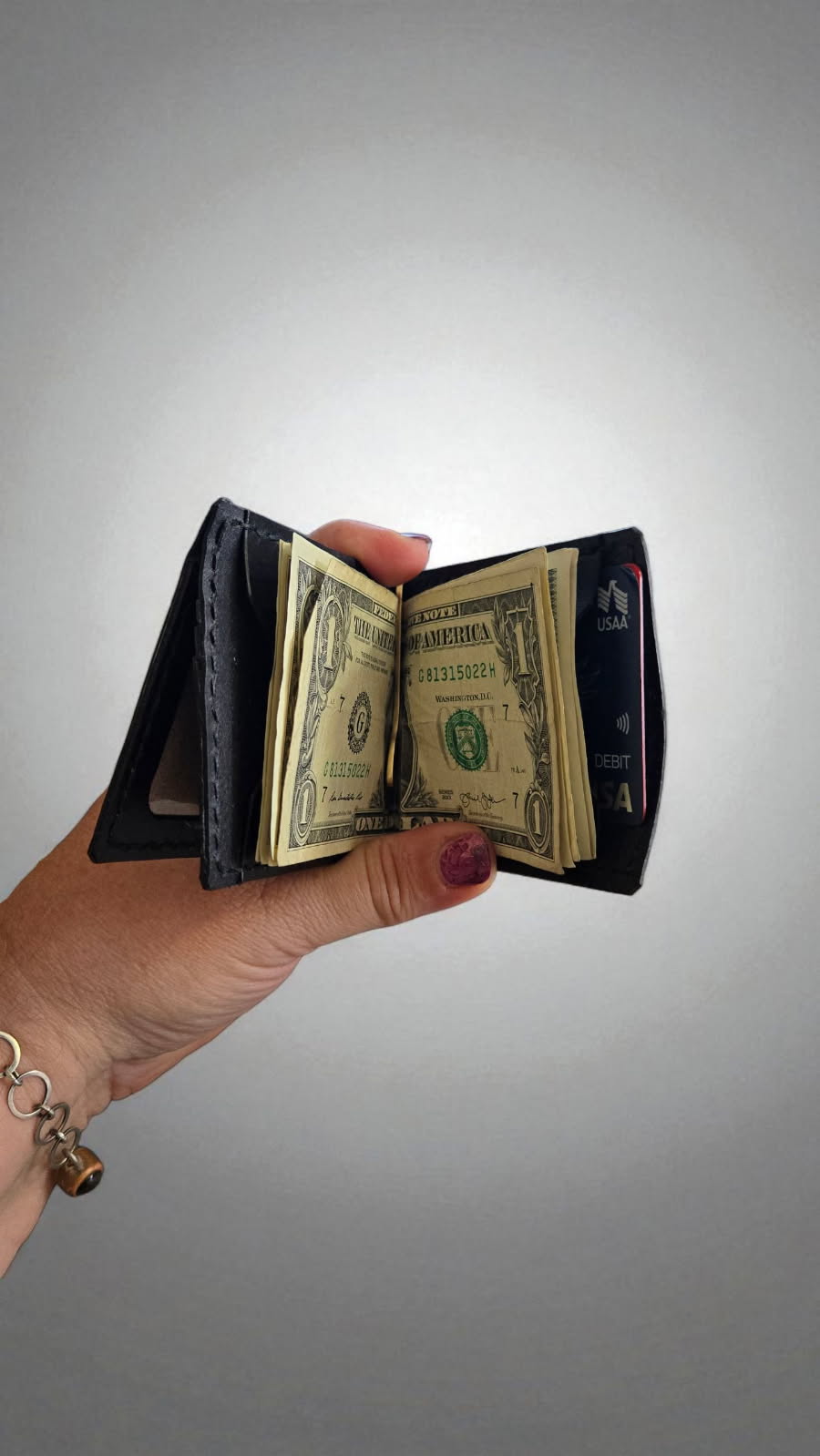 Trifold Minimalist With Spring Money Clip